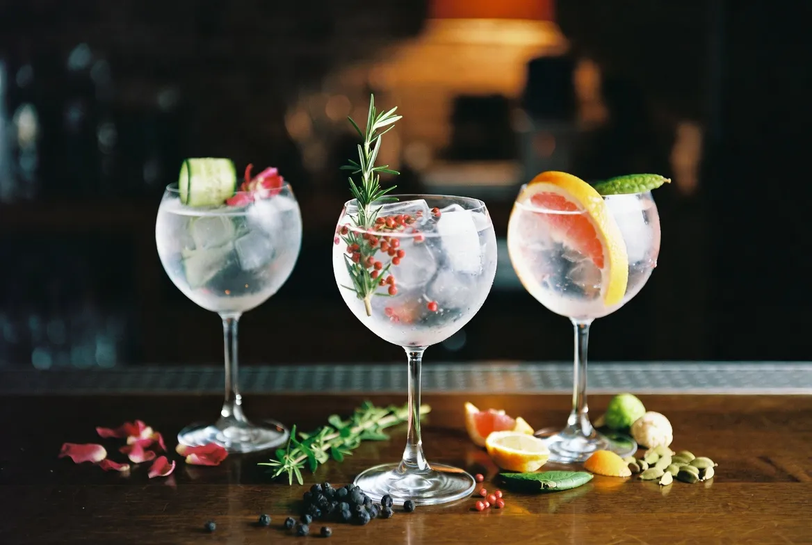 How to Garnish a Gin Cocktail: Beyond the Lime Wheel